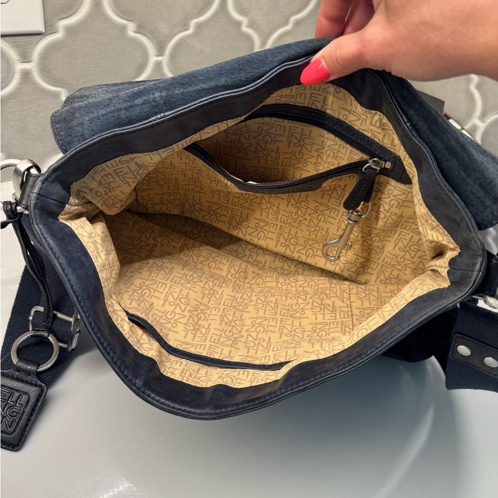 Ellington Italian leather purse - Picture 7 of 10